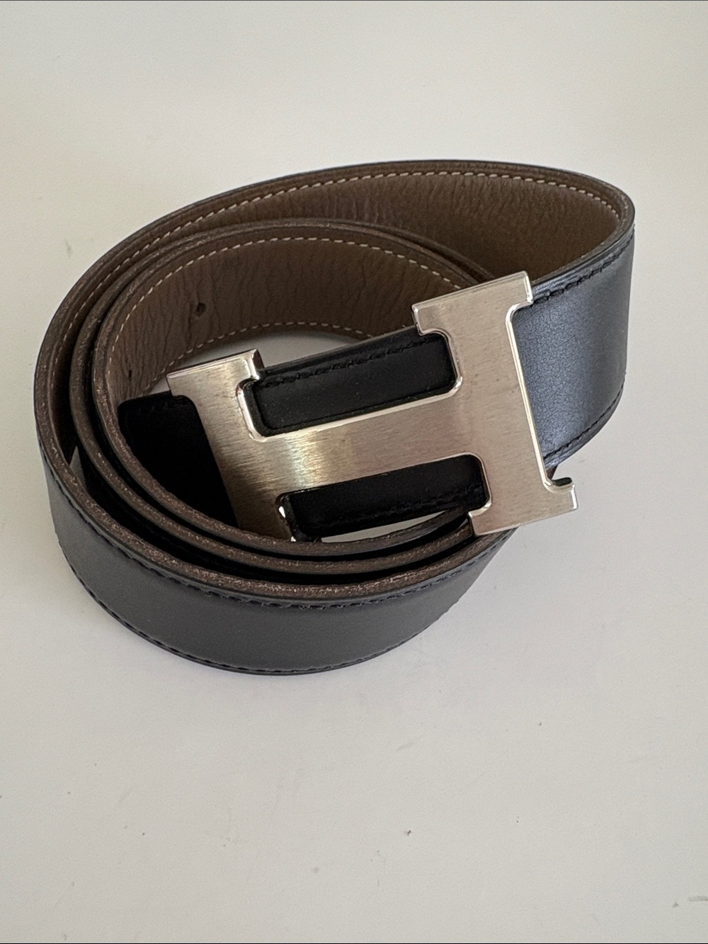 Hermès Reversible Black Etoupe Constance Belt with Silver 'H' Buckle sz 80
